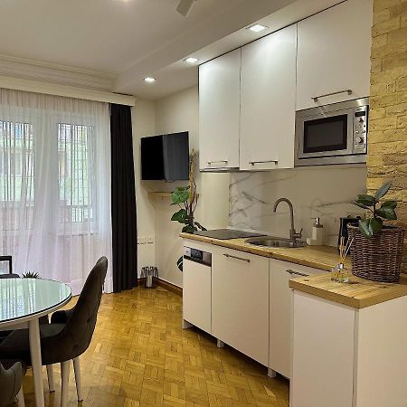 Apartment 巴统 外观 照片