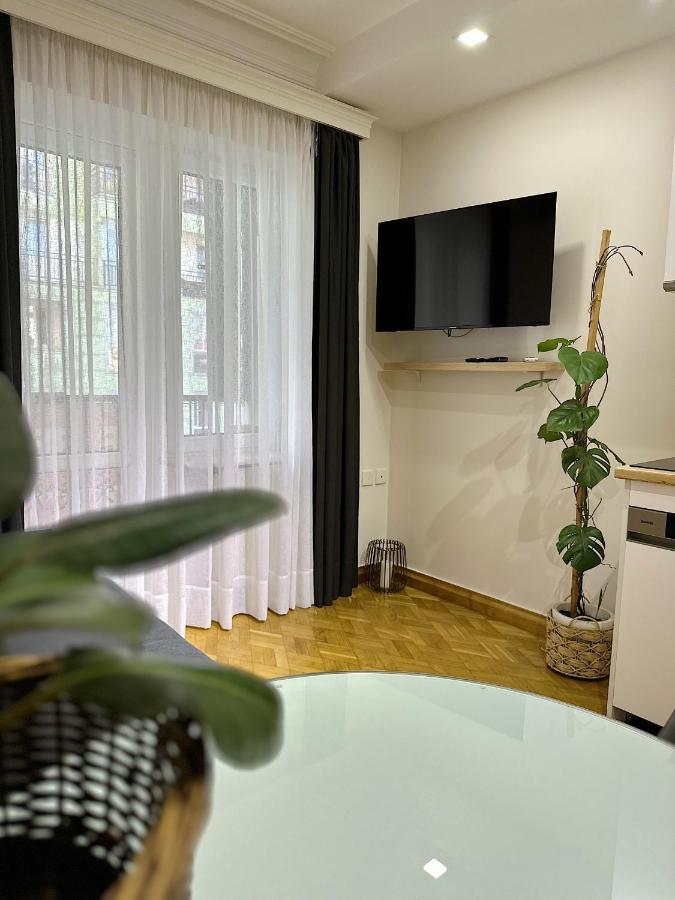 Apartment 巴统 外观 照片