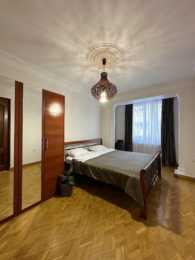 Apartment 巴统 外观 照片